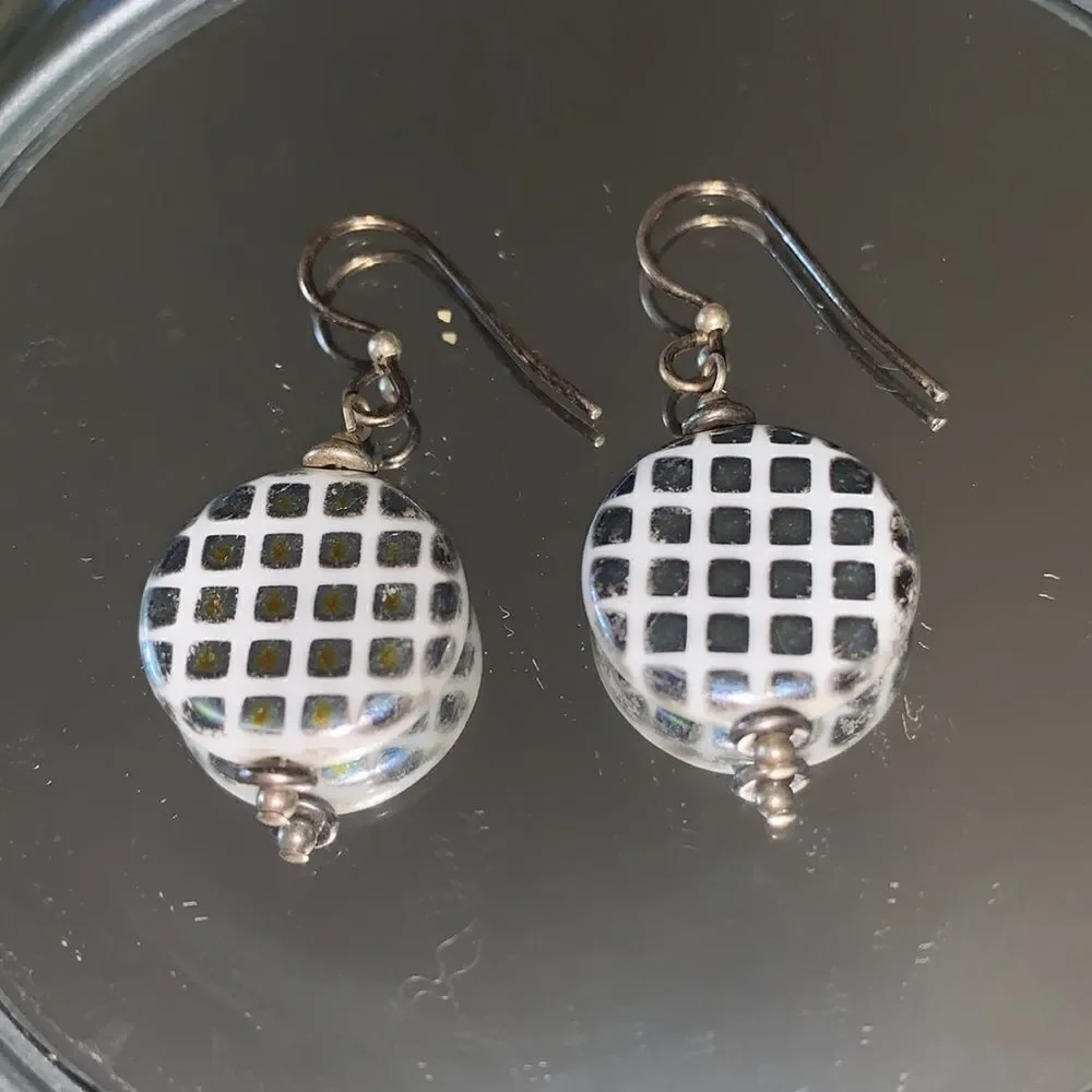 Unique round glass drop wire earrings‎